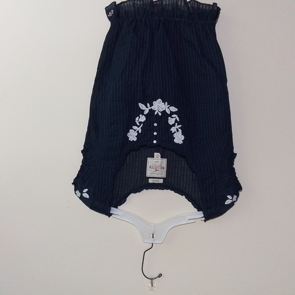 Hollister women's top - Picture 2 of 4